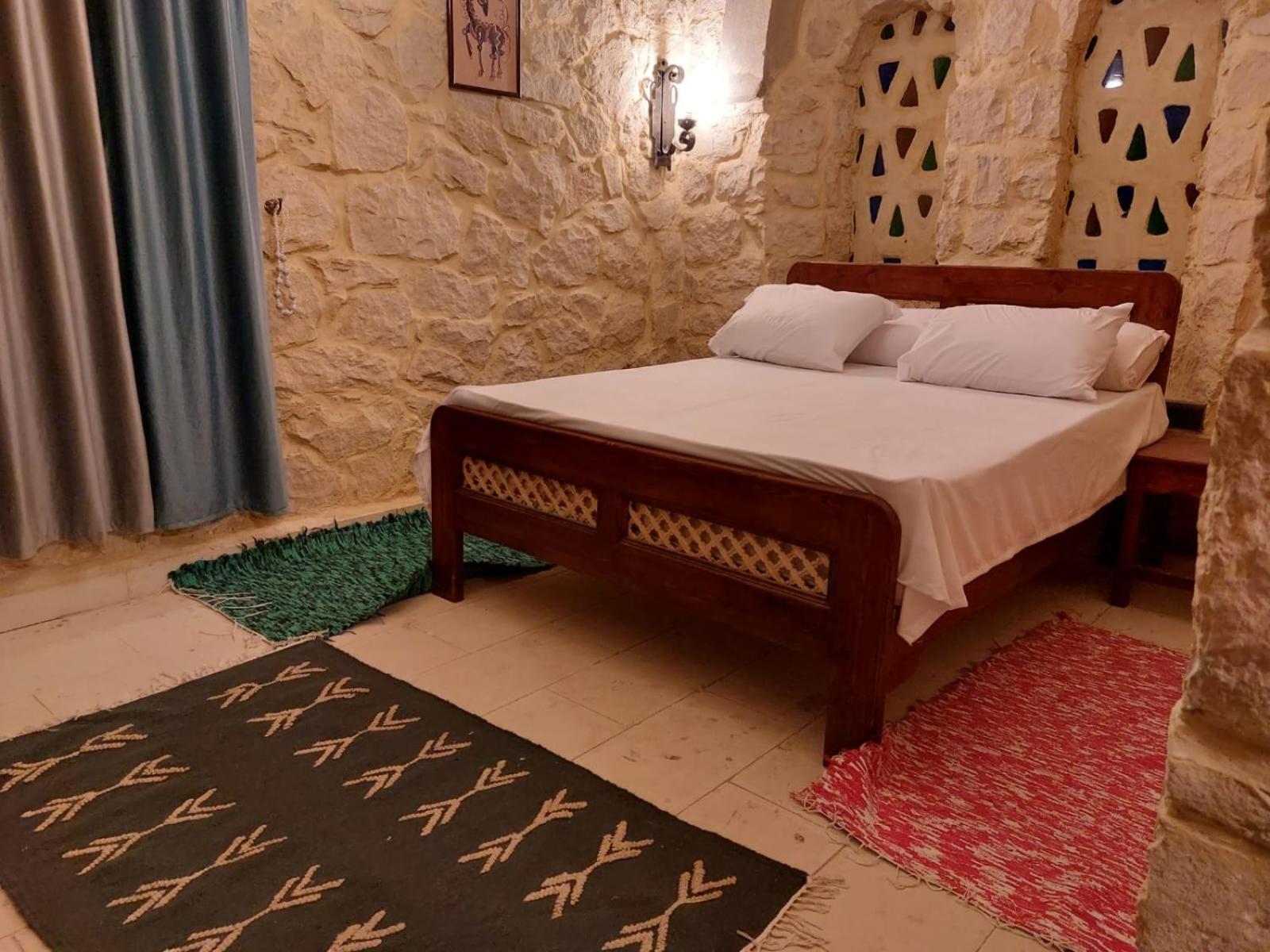 Villa 7 Al Fayyūm Buitenkant foto