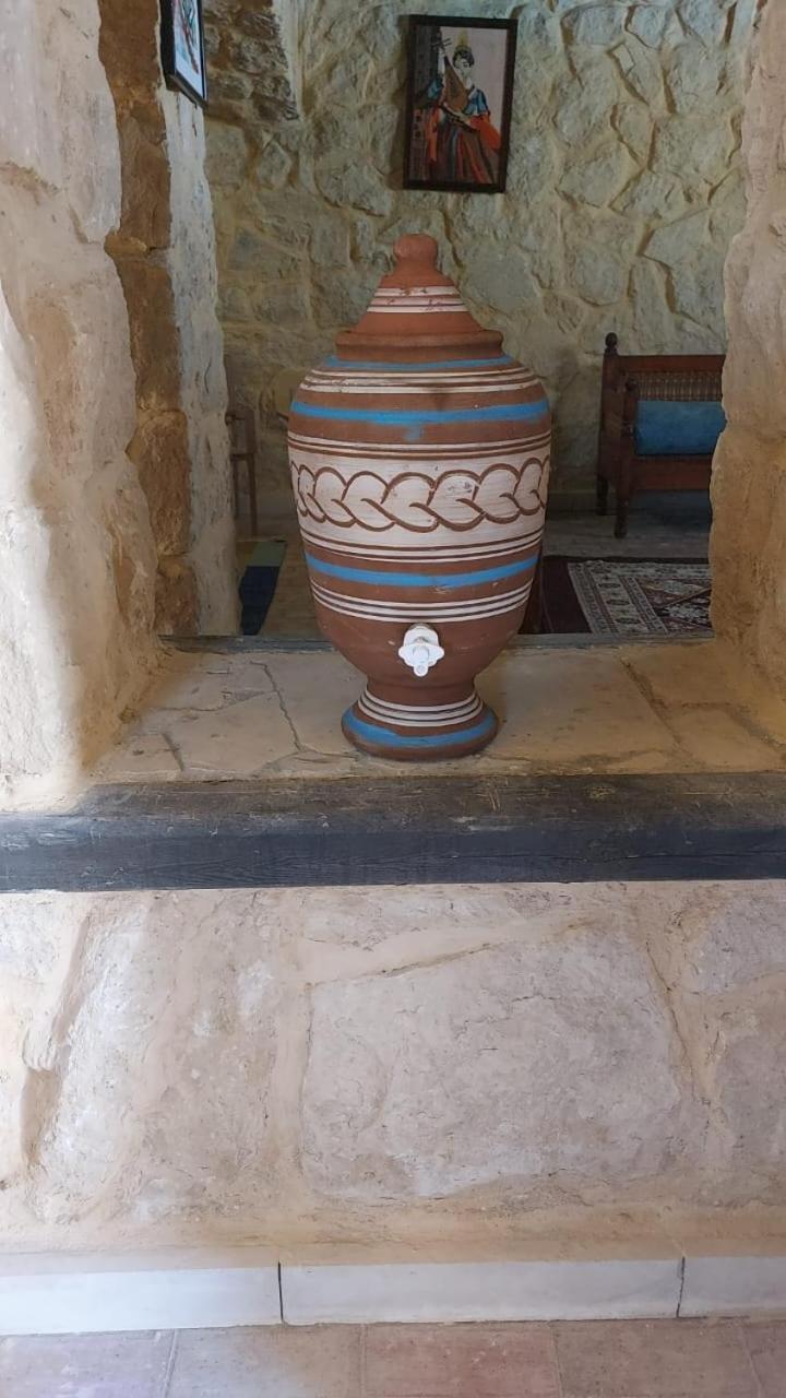 Villa 7 Al Fayyūm Buitenkant foto