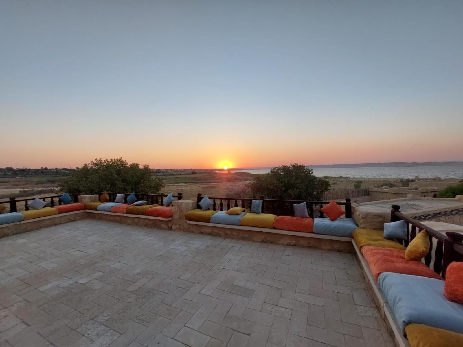 Villa 7 Al Fayyūm Buitenkant foto